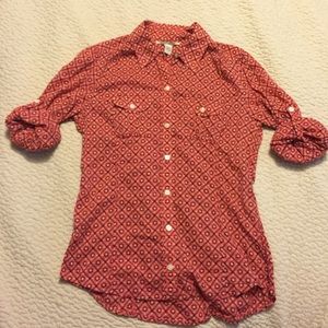 Button up blouse with rolled up sleeves