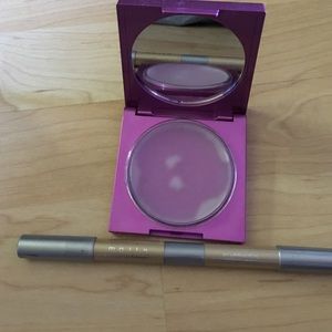 Mally face defender and lip defender.