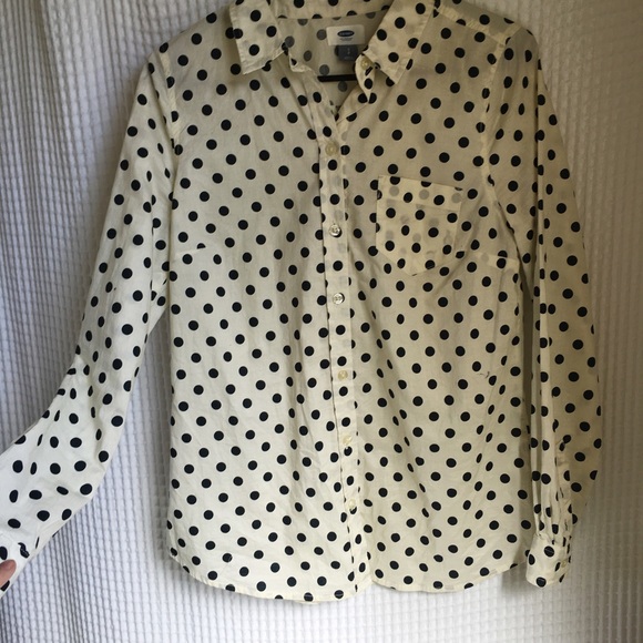 Old navy cream and navy polka dot top