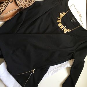 Black detail zippered top