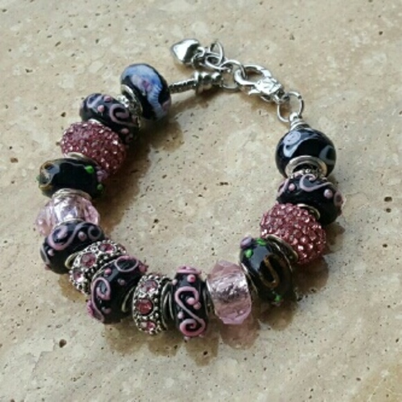 SOLD ~roxy- bold black and pink charm bracelet - Picture 3 of 4