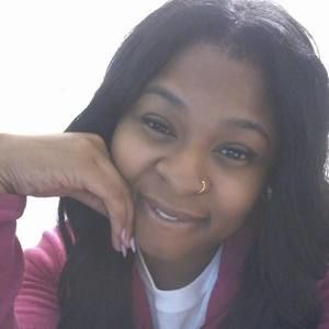 Meet your Posher, Khia