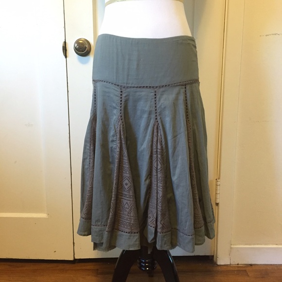 Bohemian Midi Skirt with Lace Detail - Picture 2 of 4