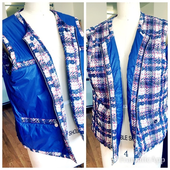 💃SOLD💃CHANEL double sided vest . Super light