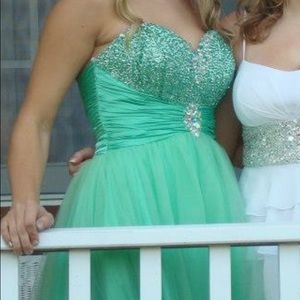 JOVANI HOMECOMING DRESS- Size 6