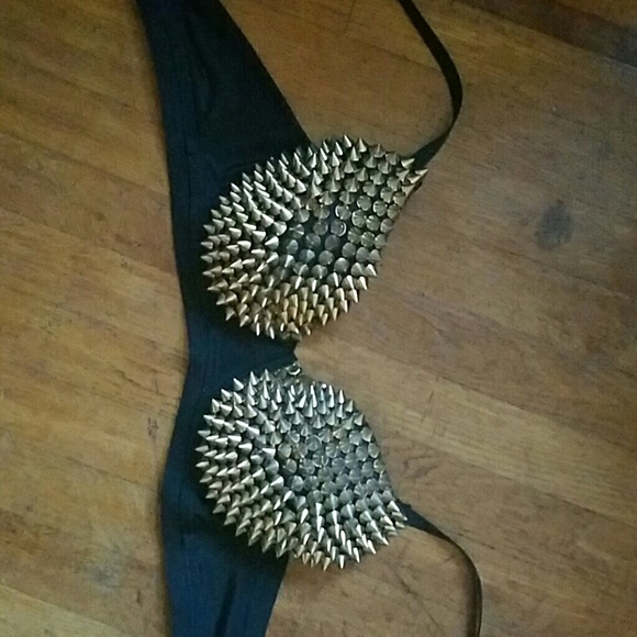 Badass bra