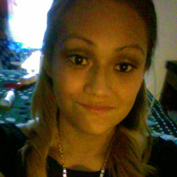 Meet your Posher, Mireya