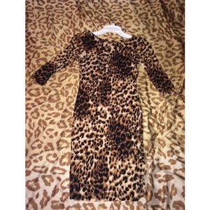 Over the shoulder leopard body con dress