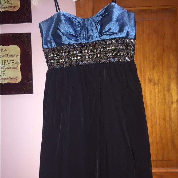 DECODE TEAL HOMECOMING DRESS - Size 4 - Picture 3 of 4