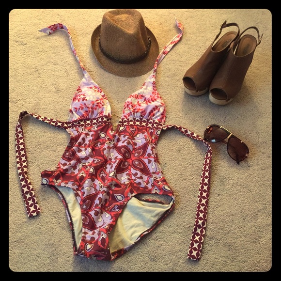 Jessica Simpson Monokini