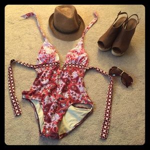 Jessica Simpson Monokini