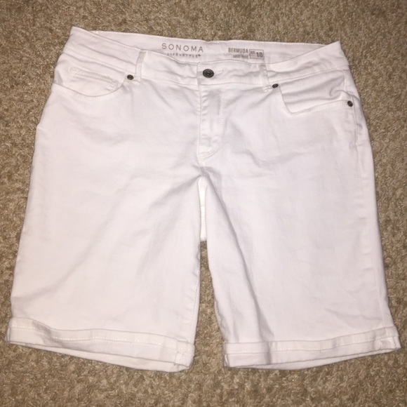 White Bermuda shorts!