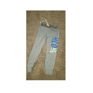 Hollister joggers