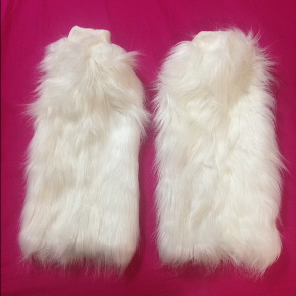 Fur leg warmers