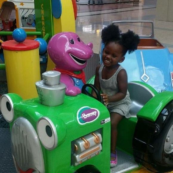 Meet your Posher, Camelia - Picture 1 of 1