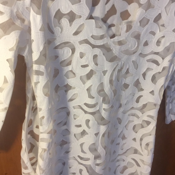 ❌SOLD❌White V Neck Lace Crochet Bodycon Dress - Picture 3 of 3