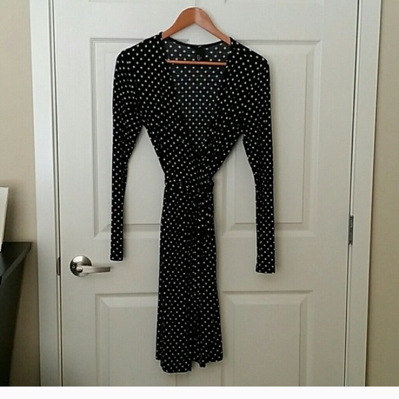 H&M wrap dress! - Picture 3 of 4