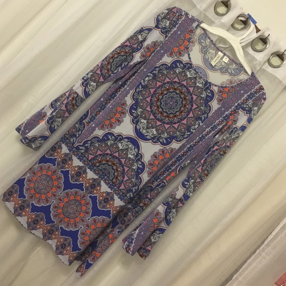 Tacera Dresses & Skirts - NWOT never worn Medium boho/ hippie dress!