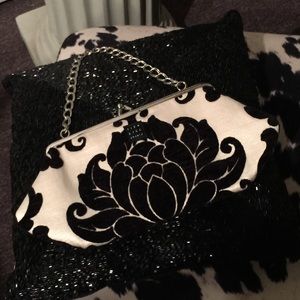1154 Lill Studio Handmade Clutch