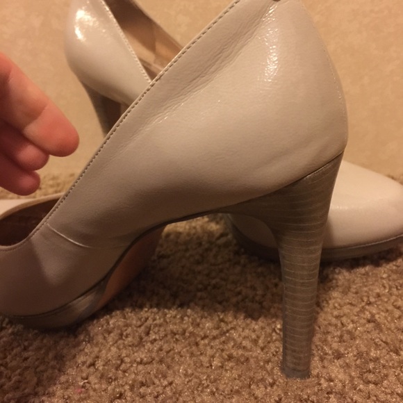 Bcbg nude heels - Picture 3 of 3