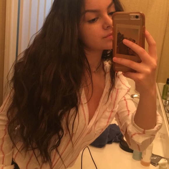 Meet your Posher, Danielle - Picture 3 of 8