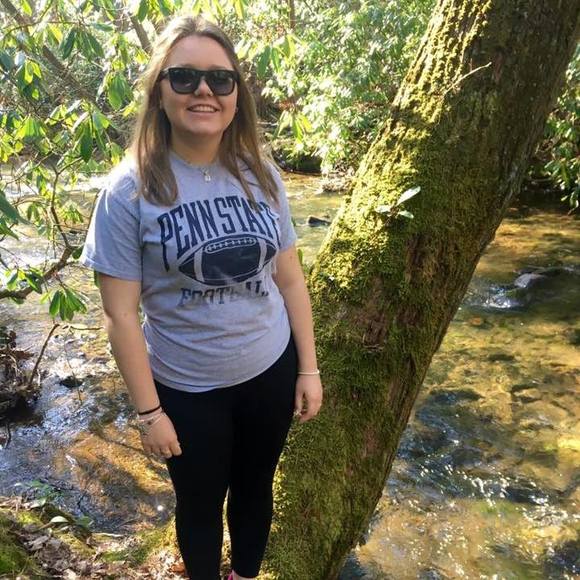 Meet your Posher, Sarah - Picture 2 of 4