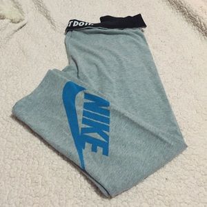 Grey Nike crop