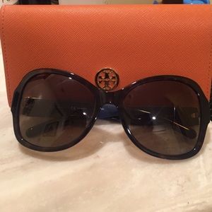 💕Just Reduced💕Authentic Tory Burch sunglasses