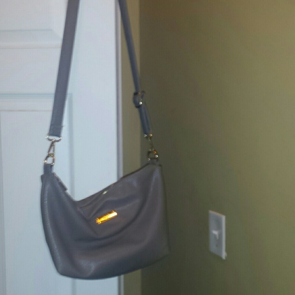 BCBG Crossbody bag - Picture 3 of 4