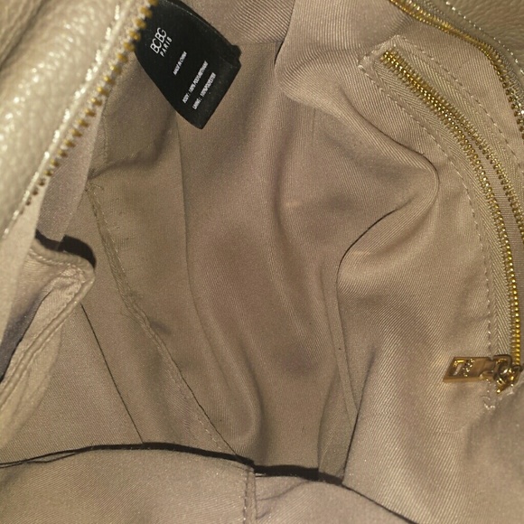 BCBG Crossbody bag - Picture 4 of 4