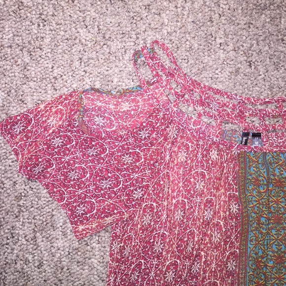 Patterned top - Picture 2 of 2