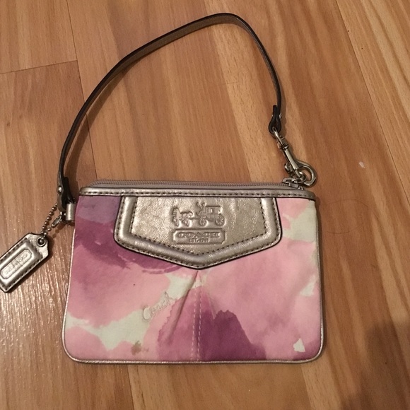 Coach wallet price cut