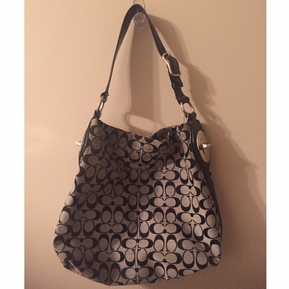 Coach Handbags - Coach Purse