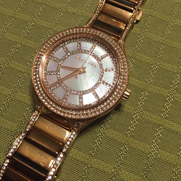 Michael Kors Kerry Watch - Picture 3 of 4