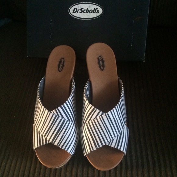 Dr. Scholl's "Selma"wedge sandals