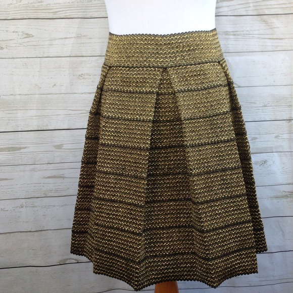 Fun 2 Fun Gold Bandage Skater Skirt - Picture 2 of 4