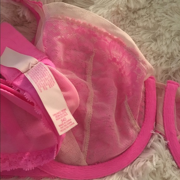 Victoria's Secret Lacey bra 34D - Picture 3 of 3