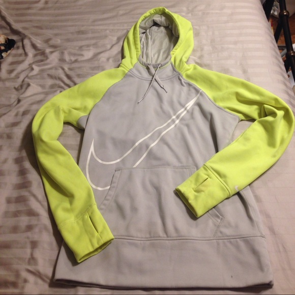 ⚠️LAST CHANCE⚠️ Nike Neon Yellow/Silver Hoodie