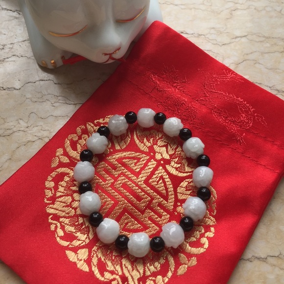 Auth rose carved jade bracelet, brand new!
