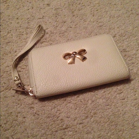 A beautiful clutch