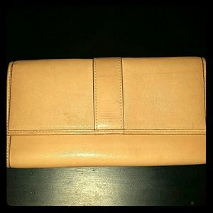 Coach wallet in tan leather