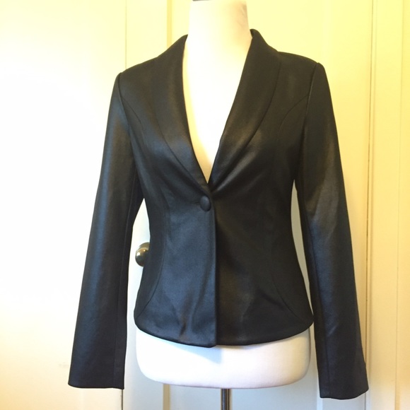 Forever 21 Basic Blazer - Picture 2 of 3