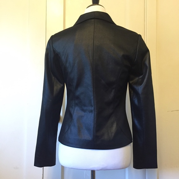 Forever 21 Basic Blazer - Picture 3 of 3