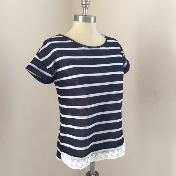 Lace Trim Top - Picture 3 of 4