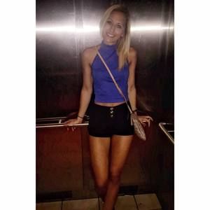 Meet your Posher, Stephanie