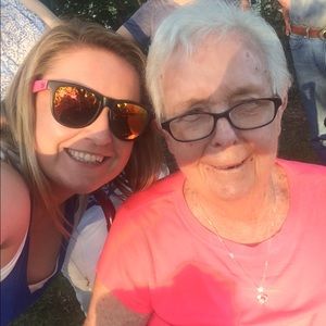 Meet your Posher, Jaclyn