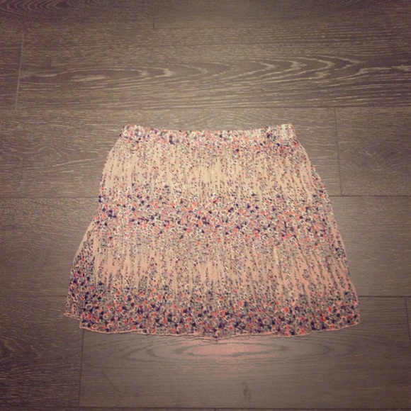 F21 Pleated mini