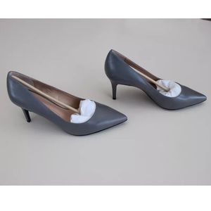 Banana Republic Sz 9.5 Annetta Gray Leather Heels