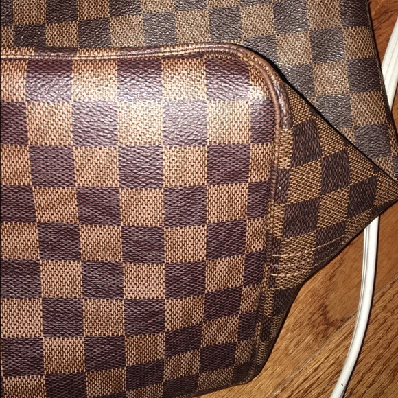 Corners - Picture 3 of 4
