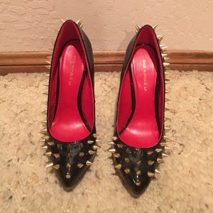 Black Pointed Toe Spiked Pumps